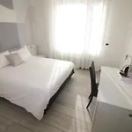 B&B Silvia Olivetti 4*
