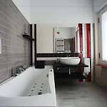 Bed & Breakfast Silvia Olivetti 4*