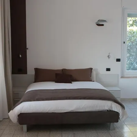 Silvia Olivetti 4*