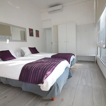 Silvia Olivetti Oda ve Kahvaltı